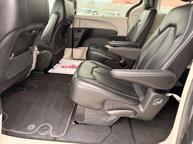 used 2023 Chrysler Pacifica car, priced at $26,999