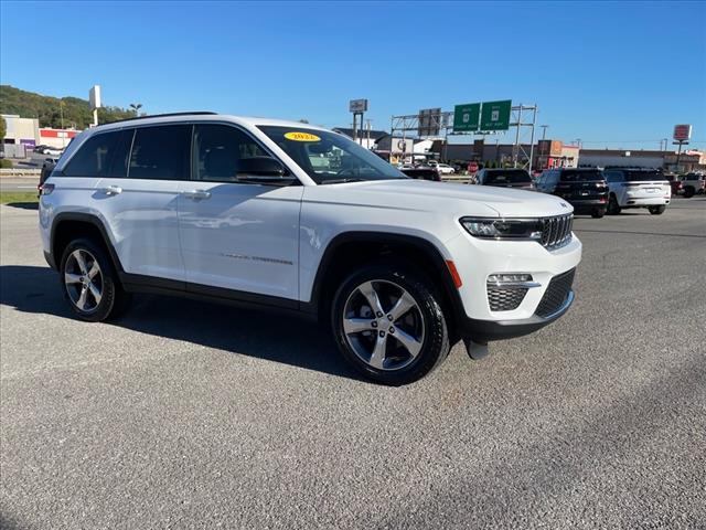 used 2022 Jeep Grand Cherokee car, priced at $35,999