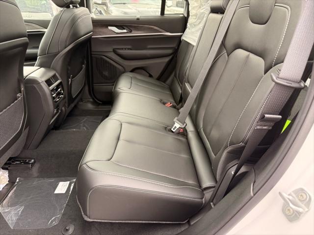 new 2025 Jeep Grand Cherokee car, priced at $55,065