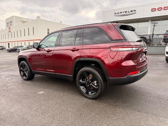 new 2025 Jeep Grand Cherokee car, priced at $46,175