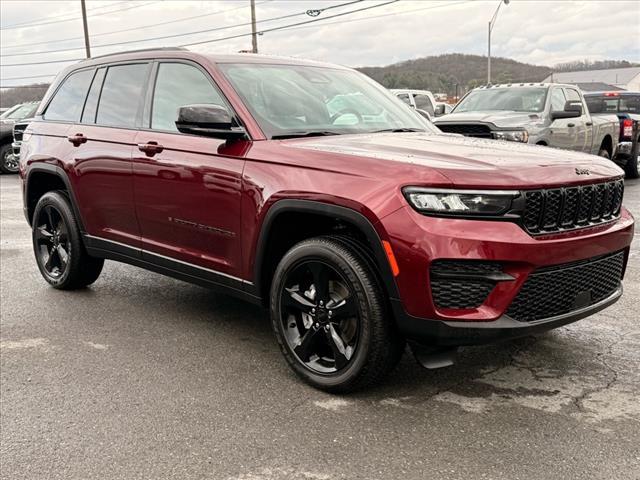 new 2025 Jeep Grand Cherokee car, priced at $46,175