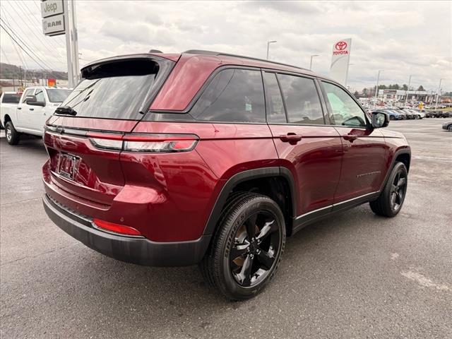 new 2025 Jeep Grand Cherokee car, priced at $46,175