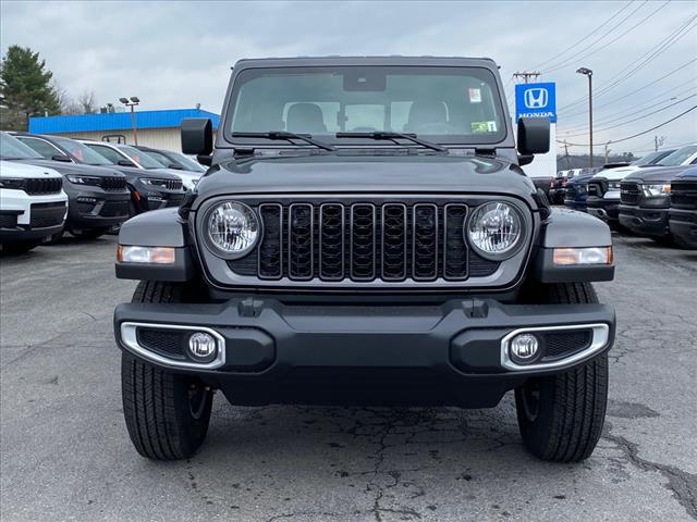 new 2024 Jeep Gladiator car, priced at $51,340