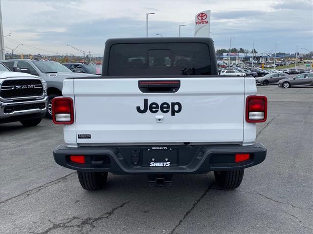 new 2024 Jeep Gladiator car, priced at $52,040