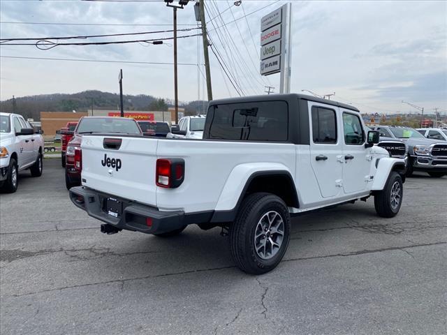 new 2024 Jeep Gladiator car, priced at $48,717