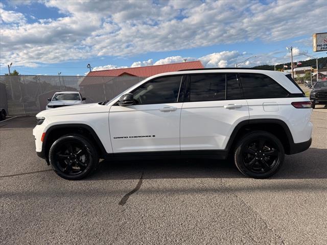 used 2023 Jeep Grand Cherokee car, priced at $34,721