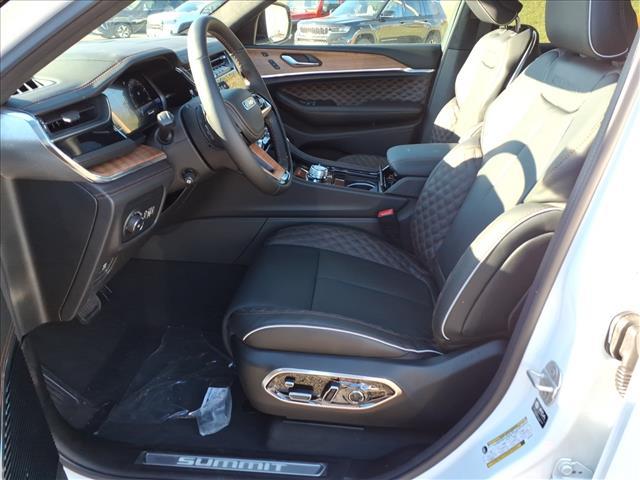 new 2025 Jeep Grand Cherokee L car, priced at $66,397