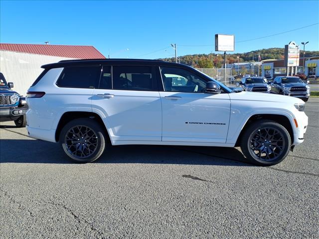 new 2025 Jeep Grand Cherokee L car, priced at $66,397