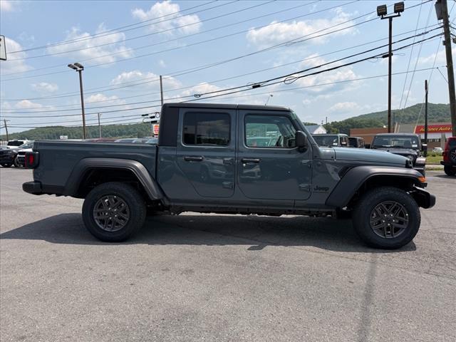 new 2025 Jeep Gladiator car, priced at $48,050