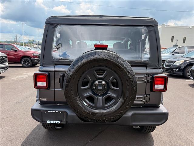 new 2025 Jeep Wrangler car, priced at $35,255
