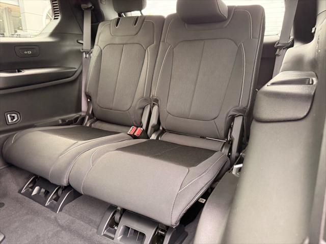 new 2025 Jeep Grand Cherokee L car, priced at $45,720