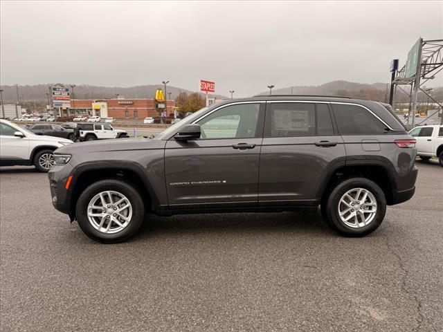 new 2025 Jeep Grand Cherokee car, priced at $42,175