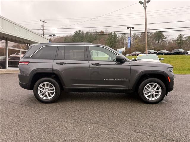 new 2025 Jeep Grand Cherokee car, priced at $42,175