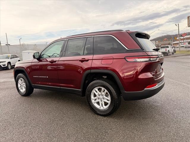 new 2025 Jeep Grand Cherokee car, priced at $43,220