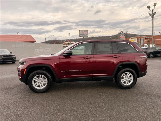 new 2025 Jeep Grand Cherokee car, priced at $43,220