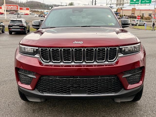 new 2025 Jeep Grand Cherokee car, priced at $43,220