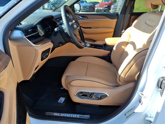 new 2025 Jeep Grand Cherokee L car, priced at $66,397