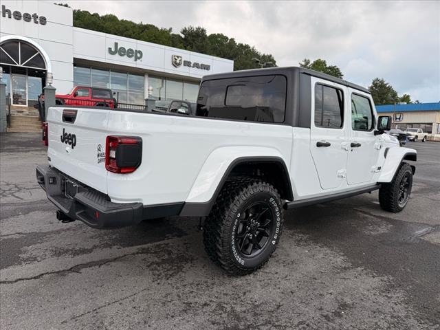 new 2025 Jeep Gladiator car, priced at $50,985