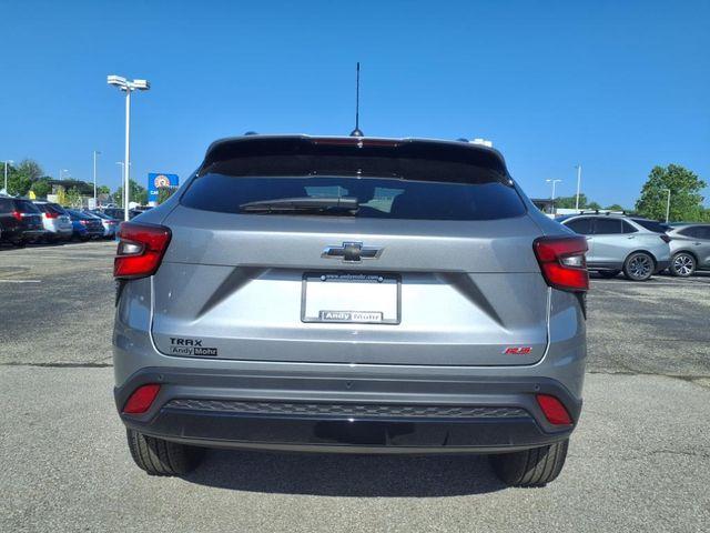 new 2025 Chevrolet Trax car, priced at $26,423