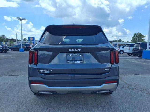 used 2024 Kia Sorento car, priced at $28,650