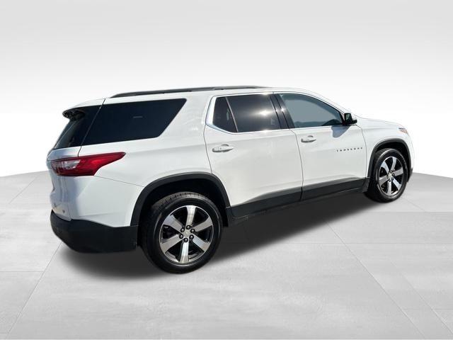used 2021 Chevrolet Traverse car, priced at $16,000