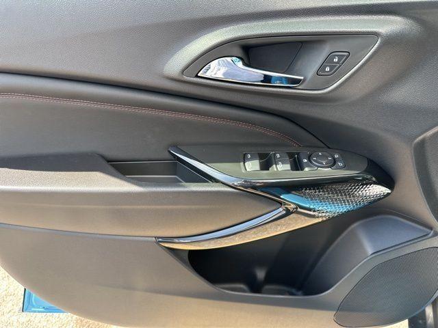 new 2025 Chevrolet Trax car, priced at $26,290