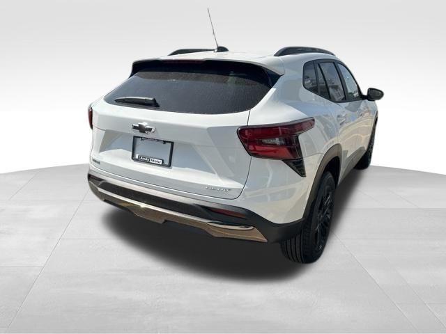 new 2025 Chevrolet Trax car, priced at $25,930