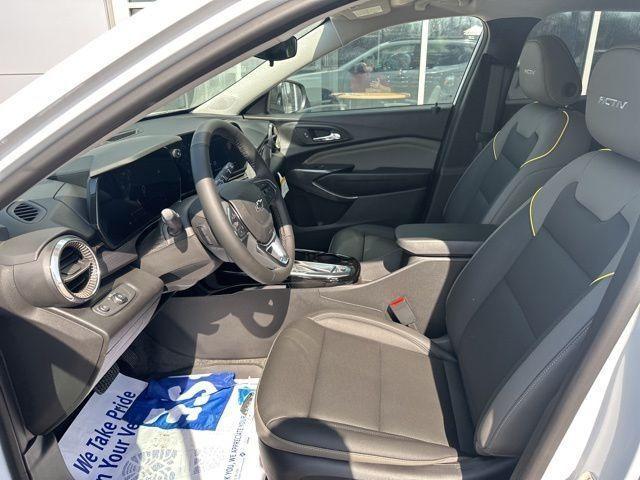 new 2025 Chevrolet Trax car, priced at $25,930