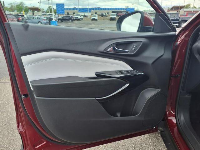 new 2025 Chevrolet Trax car, priced at $24,779