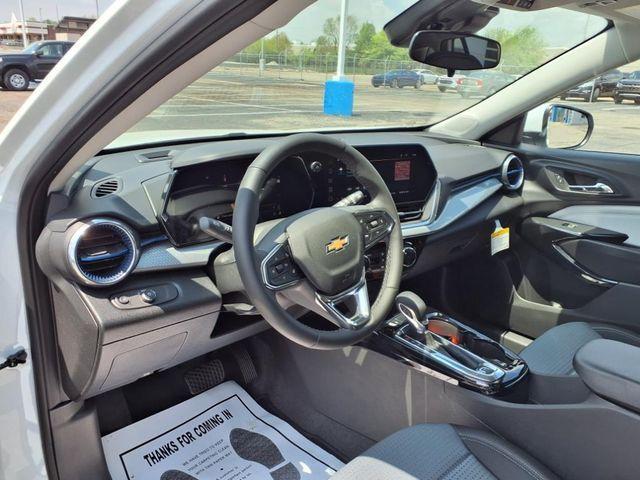 new 2025 Chevrolet Trax car, priced at $25,161