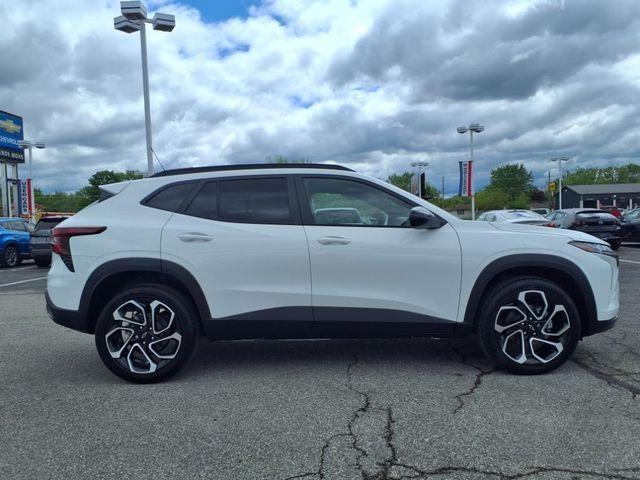 new 2025 Chevrolet Trax car, priced at $26,423
