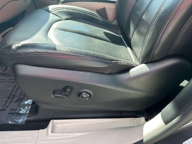 used 2022 Chrysler Pacifica car, priced at $22,343