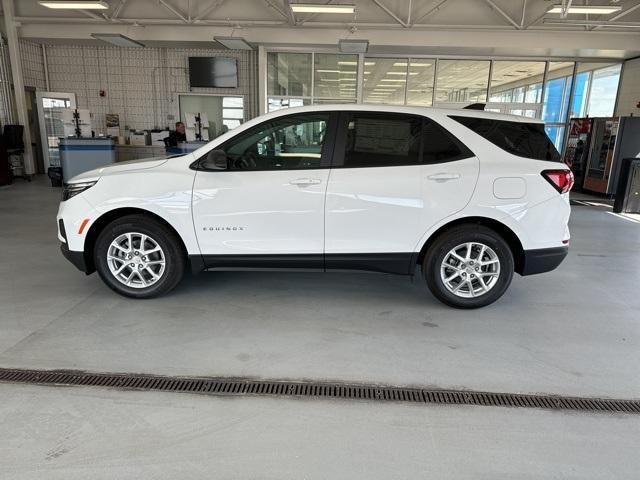new 2024 Chevrolet Equinox car, priced at $26,918