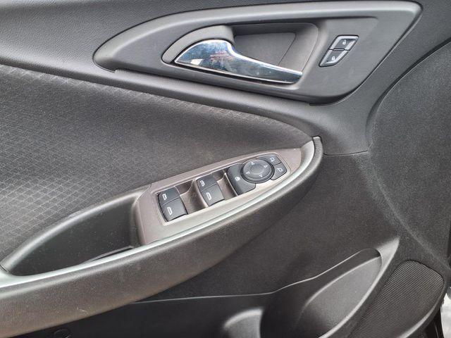 used 2025 Chevrolet Malibu car, priced at $24,994