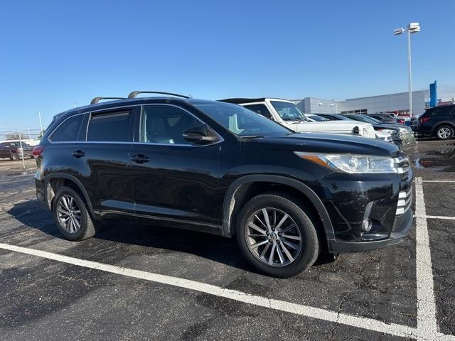 used 2017 Toyota Highlander car, priced at $23,413