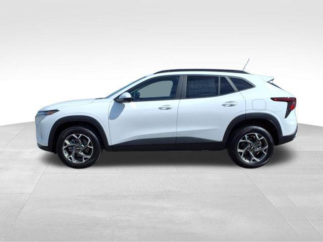 new 2025 Chevrolet Trax car, priced at $25,061