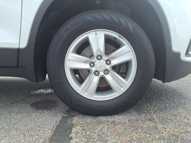 used 2022 Chevrolet Trax car, priced at $18,689