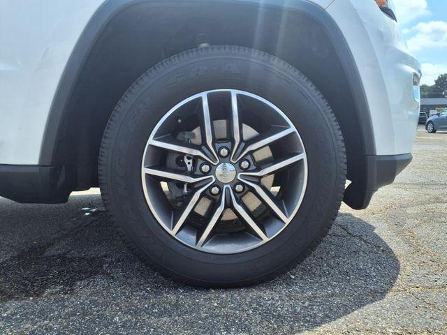 used 2018 Jeep Grand Cherokee car, priced at $17,995