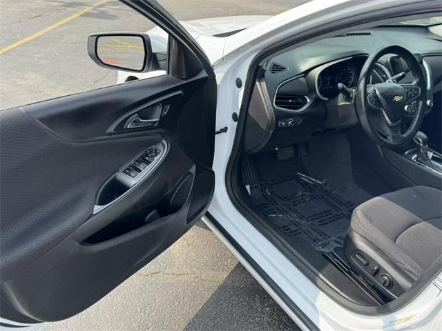used 2022 Chevrolet Malibu car, priced at $17,999