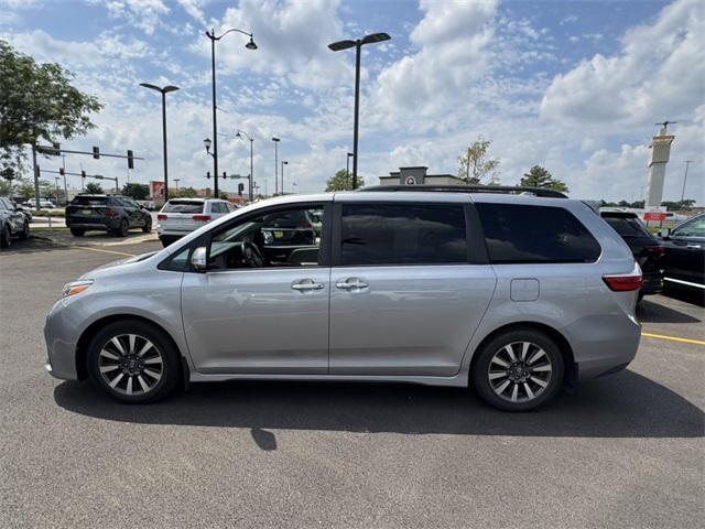 used 2018 Toyota Sienna car, priced at $24,333