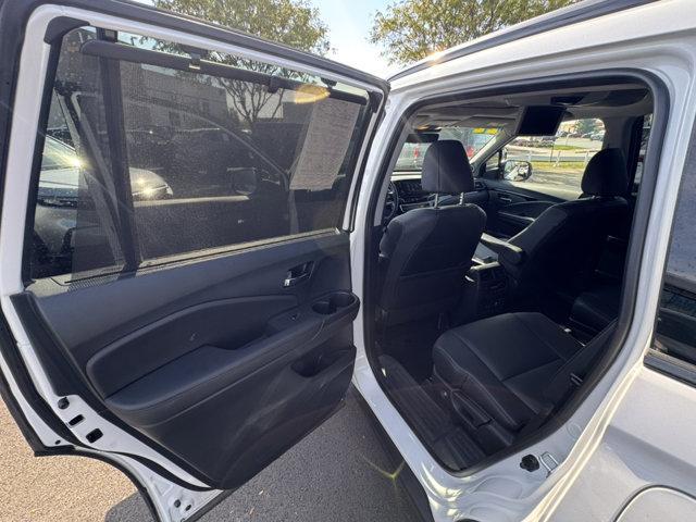 used 2022 Honda Pilot car, priced at $34,133