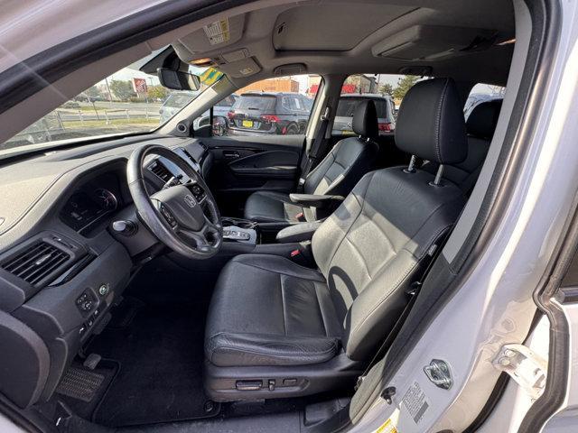 used 2022 Honda Pilot car, priced at $34,133