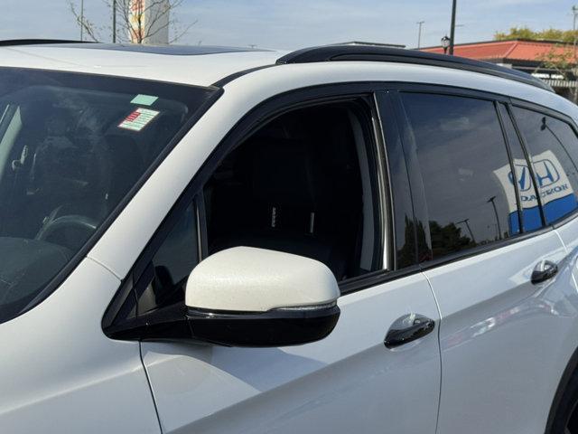 used 2022 Honda Pilot car, priced at $34,133