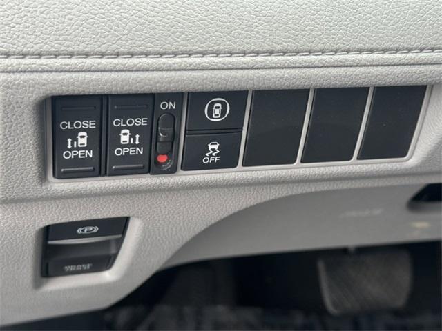 used 2024 Honda Odyssey car, priced at $36,333