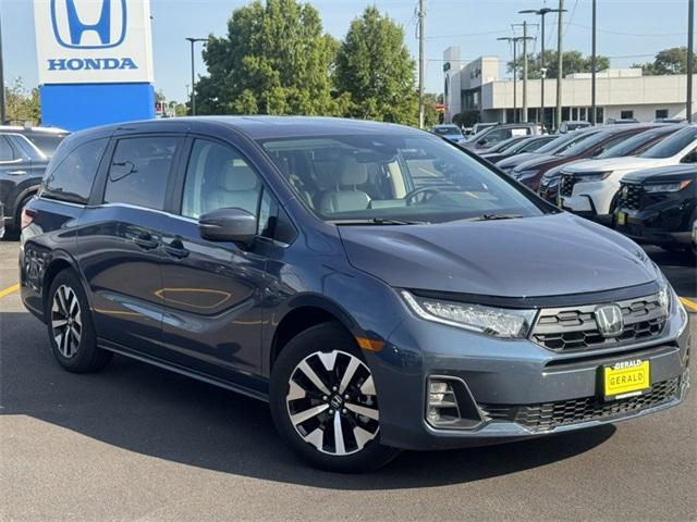 used 2025 Honda Odyssey car, priced at $38,333