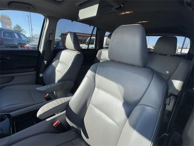 used 2022 Honda Pilot car, priced at $31,499