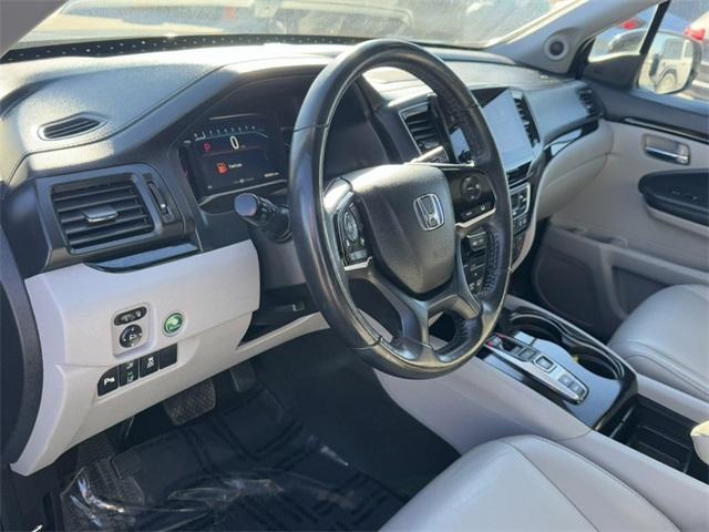 used 2022 Honda Pilot car, priced at $31,499