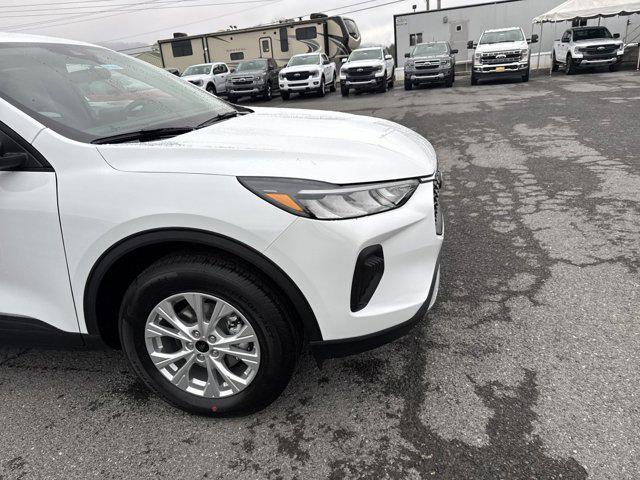 new 2025 Ford Escape car, priced at $30,598