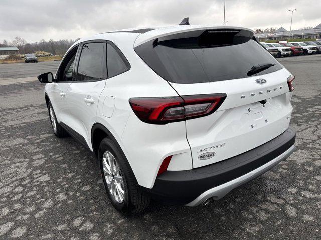 new 2025 Ford Escape car, priced at $30,598