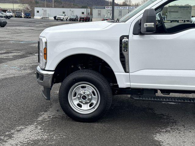 new 2025 Ford F-350 car, priced at $53,170